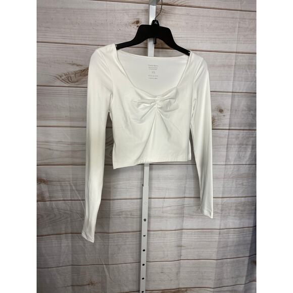 Trendy Queen Tops - New Trendy Queen Women's XS White Scoop Neck Long Sleeve Cropped Top Shirt